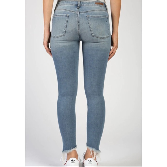 Articles of Society Frayed Raw Hem Jeans - Picture 2 of 9